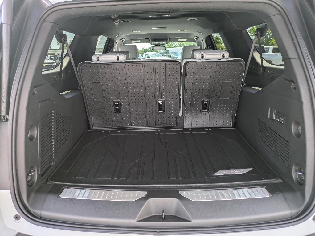 new 2025 Chevrolet Suburban car, priced at $80,310