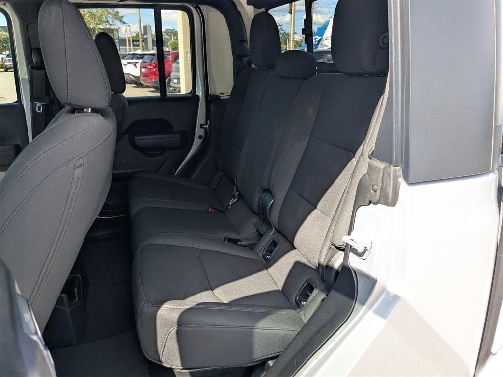 used 2023 Jeep Gladiator car, priced at $29,178