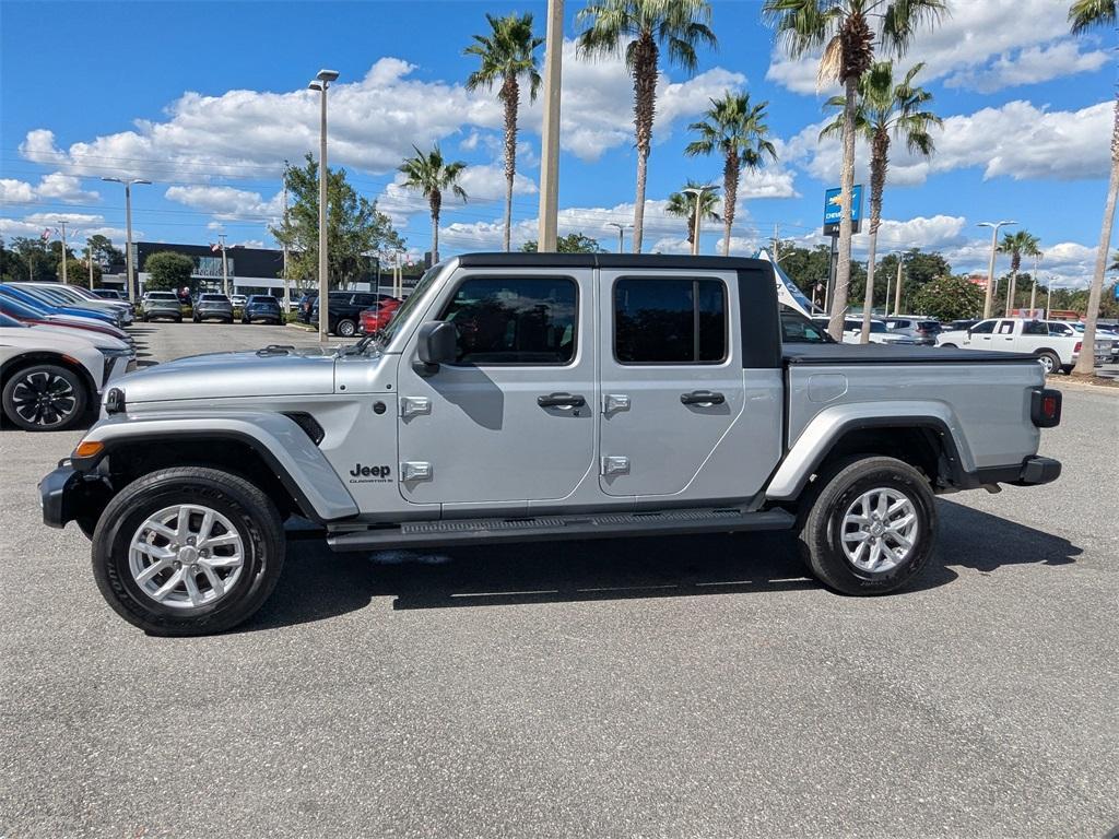 used 2023 Jeep Gladiator car, priced at $29,178