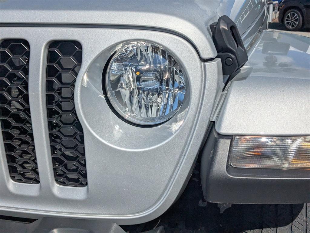 used 2023 Jeep Gladiator car, priced at $29,178