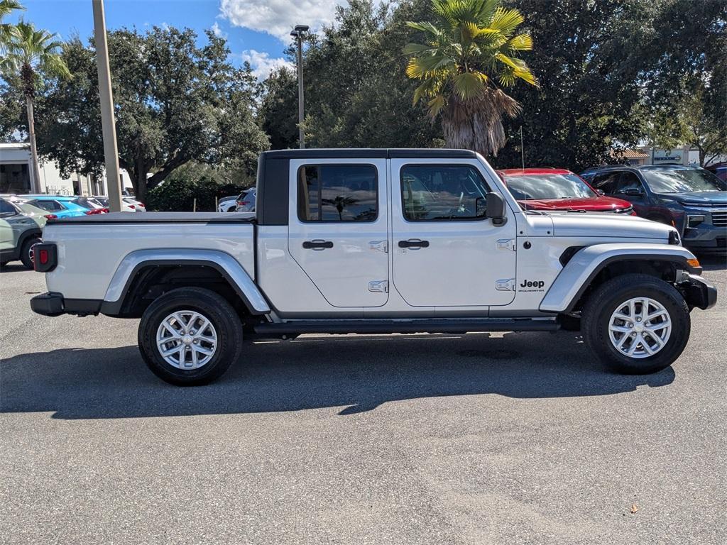 used 2023 Jeep Gladiator car, priced at $29,178