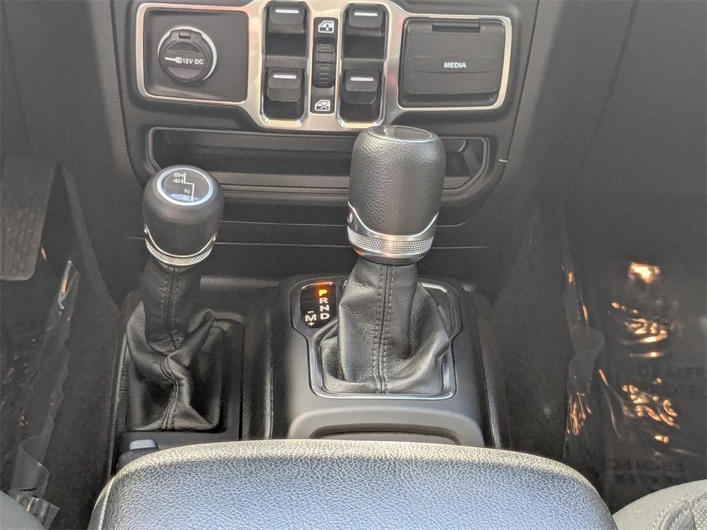 used 2023 Jeep Gladiator car, priced at $29,178