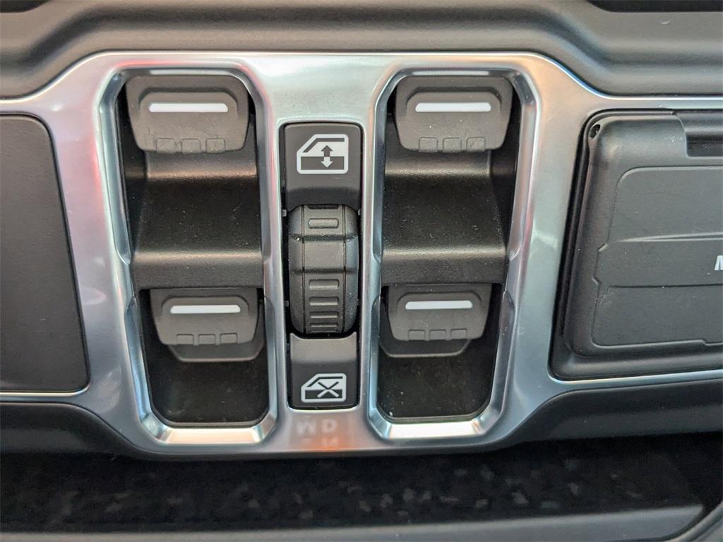 used 2023 Jeep Gladiator car, priced at $29,178