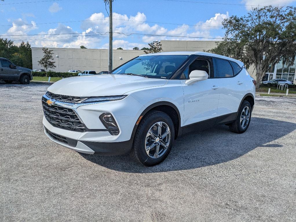 new 2025 Chevrolet Blazer car, priced at $34,180