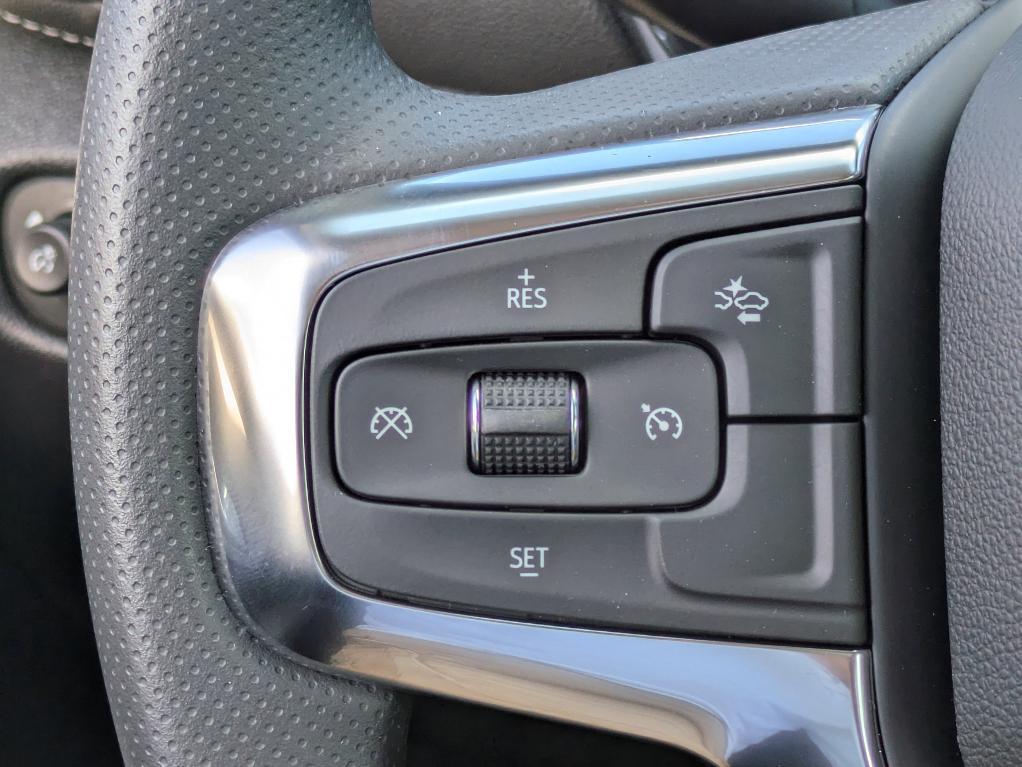 new 2025 Chevrolet Blazer car, priced at $34,180