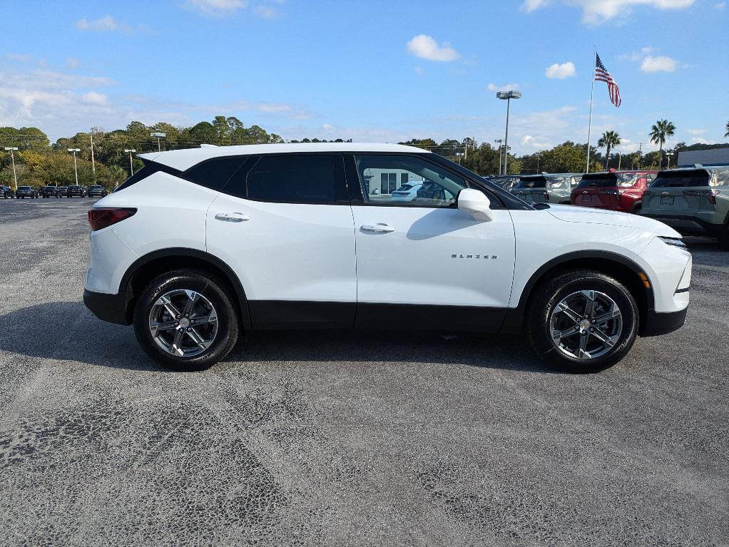 new 2025 Chevrolet Blazer car, priced at $34,180