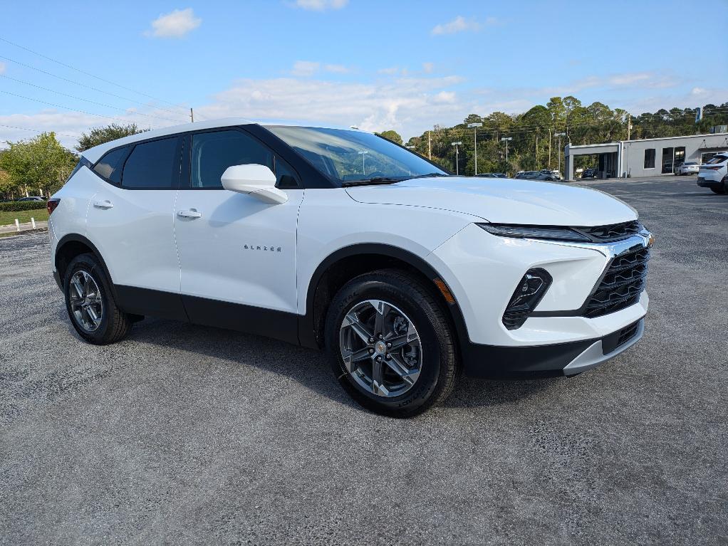 new 2025 Chevrolet Blazer car, priced at $34,180