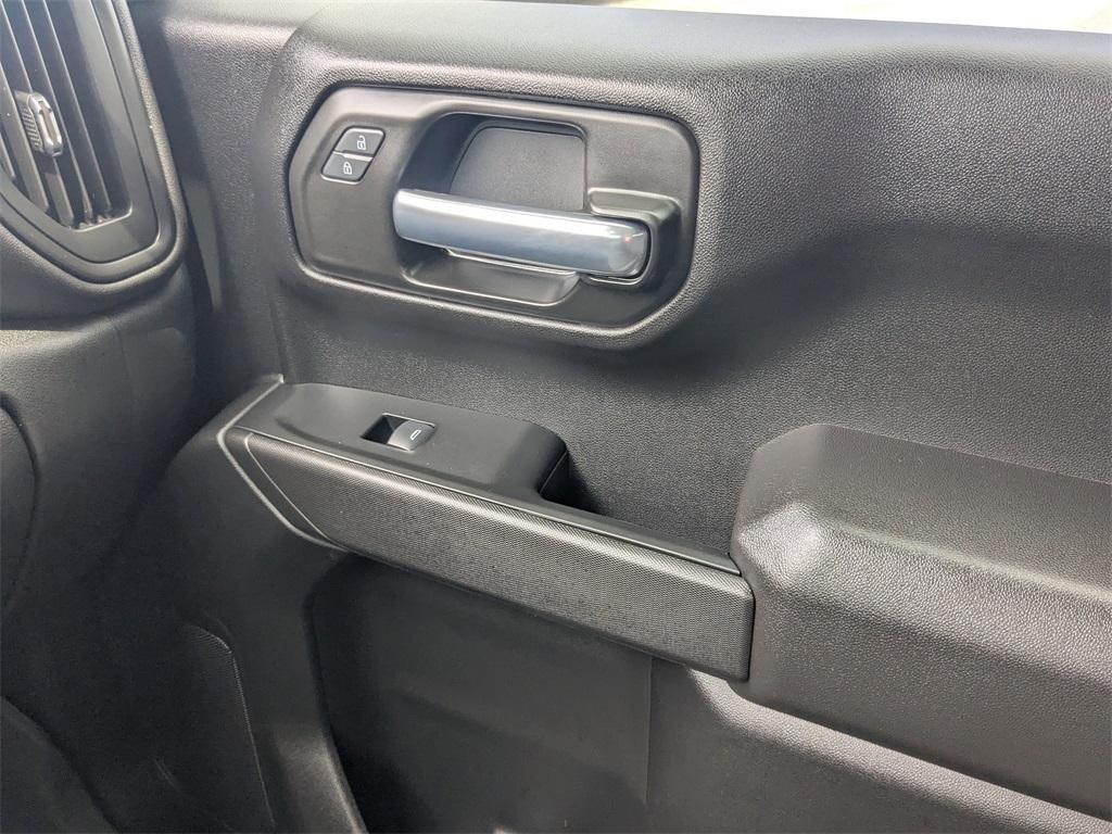 used 2025 Chevrolet Silverado 1500 car, priced at $40,989