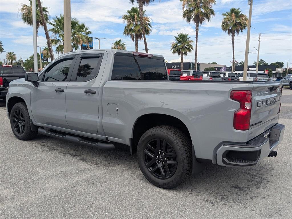 used 2025 Chevrolet Silverado 1500 car, priced at $40,989