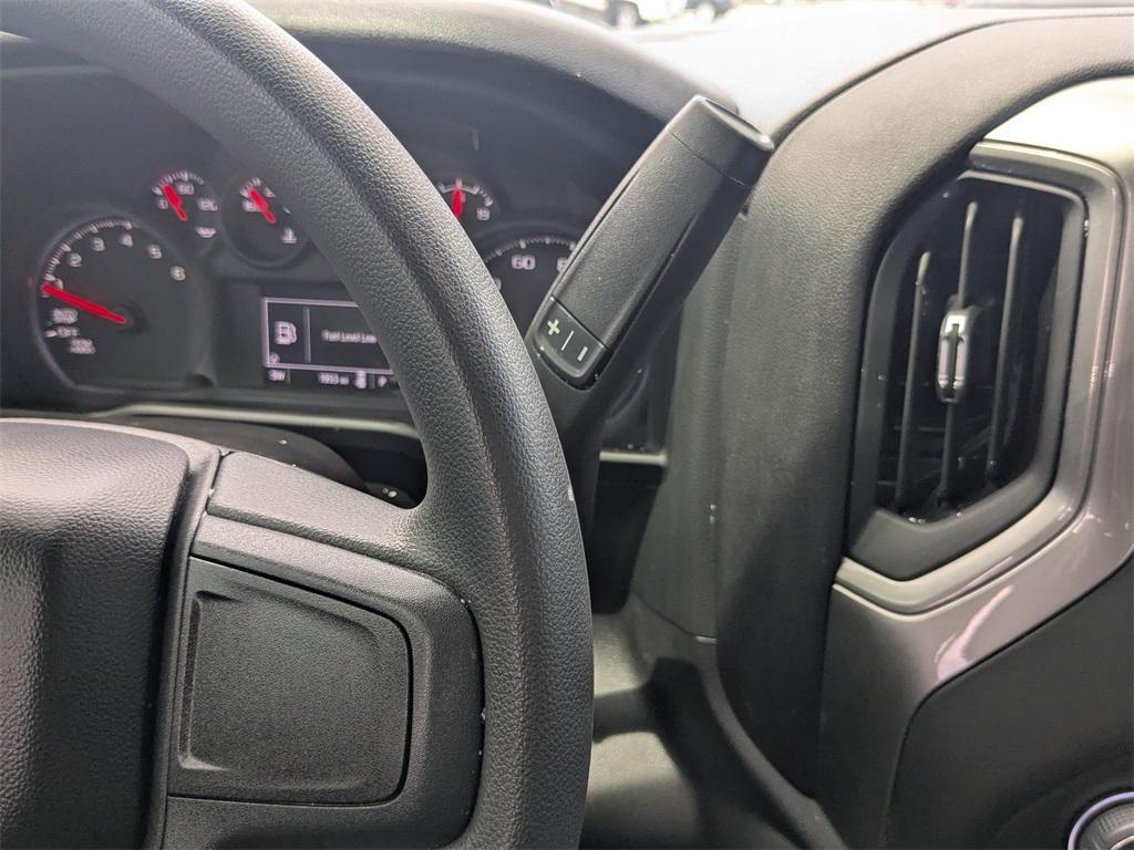 used 2025 Chevrolet Silverado 1500 car, priced at $40,989