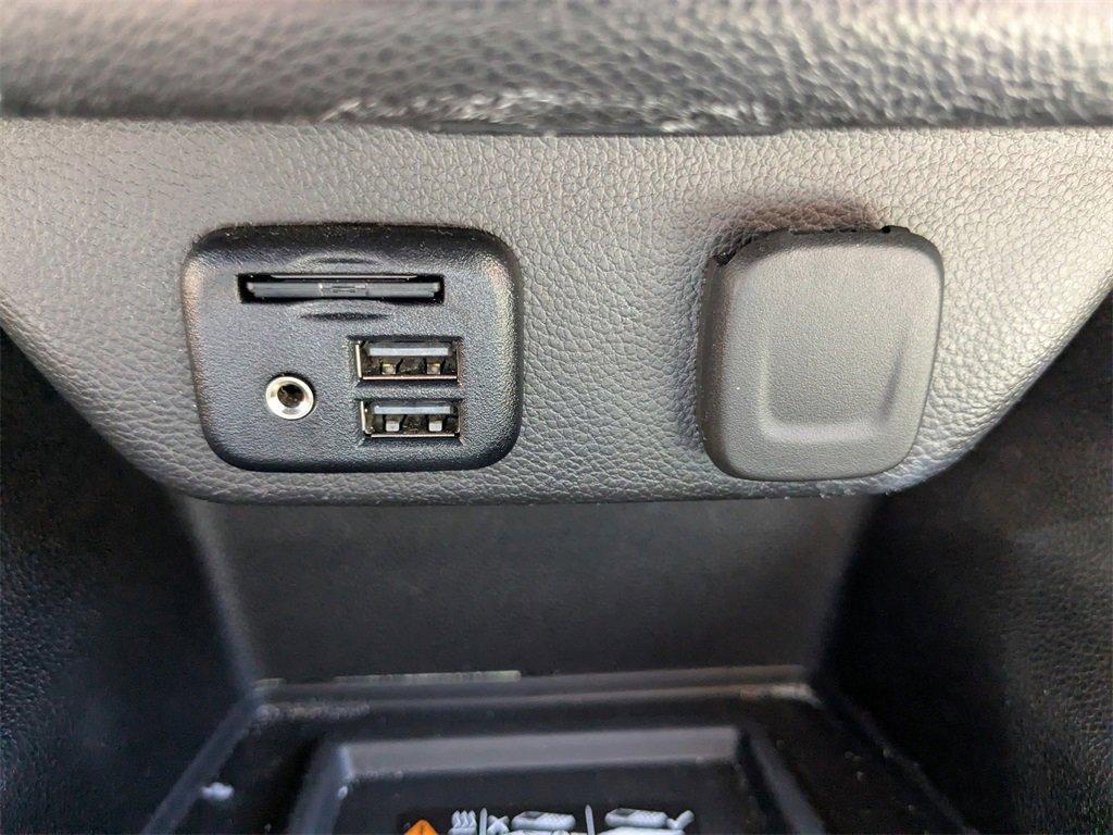 used 2023 Chevrolet Traverse car, priced at $37,589