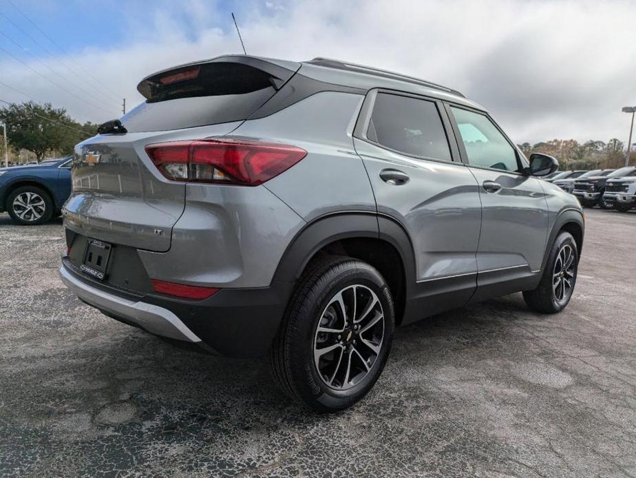 new 2025 Chevrolet TrailBlazer car, priced at $27,975