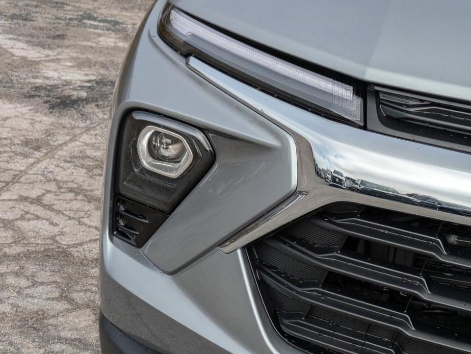 new 2025 Chevrolet TrailBlazer car, priced at $27,725