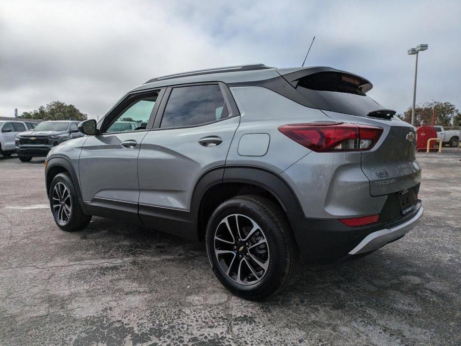 new 2025 Chevrolet TrailBlazer car, priced at $27,975