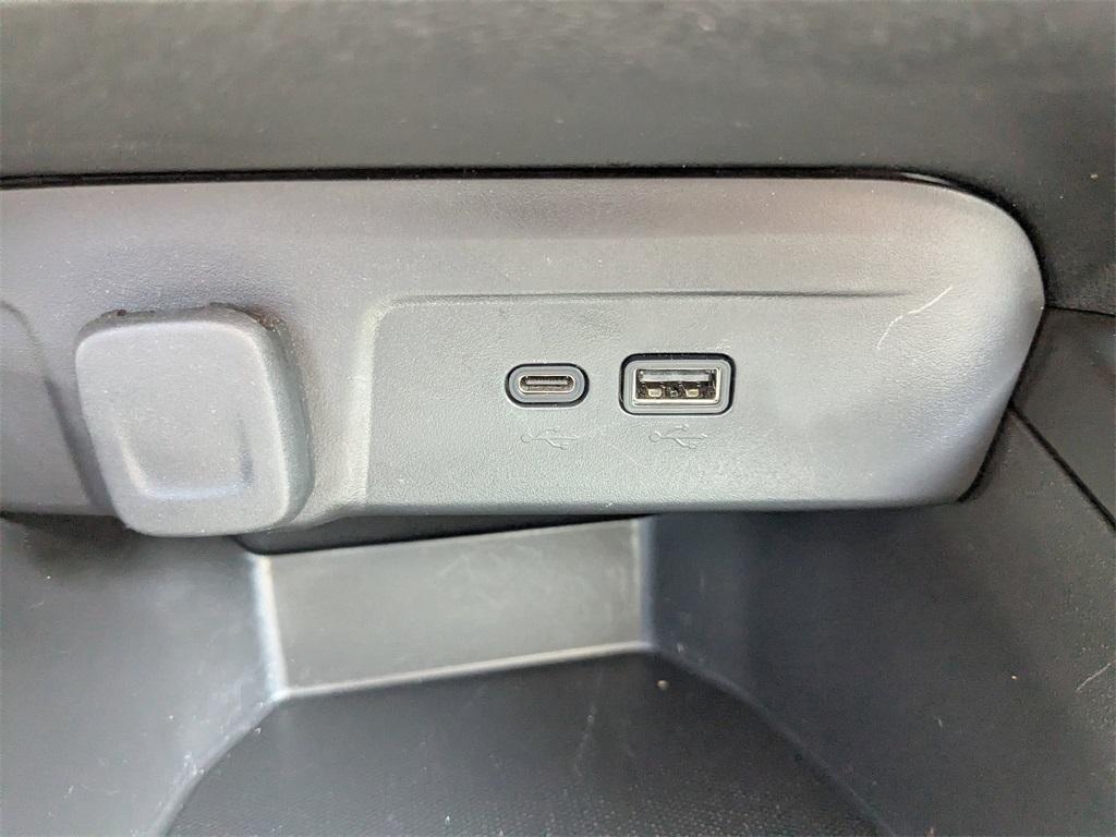 used 2025 Chevrolet Trax car, priced at $22,187