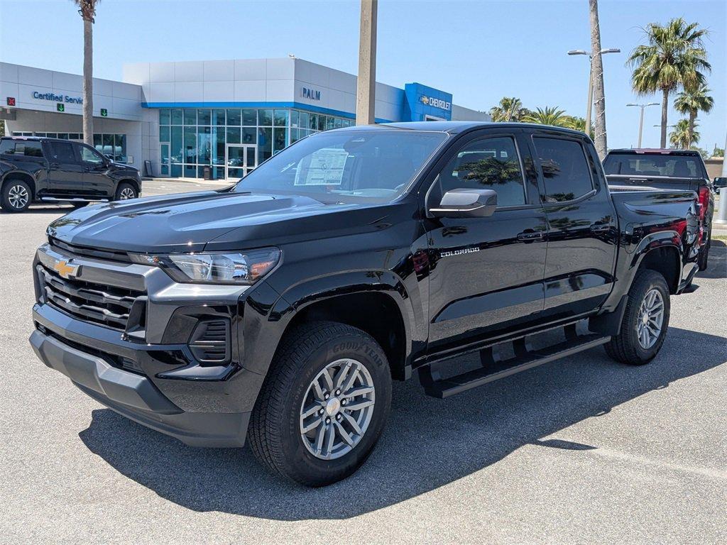 new 2025 Chevrolet Colorado car, priced at $37,585