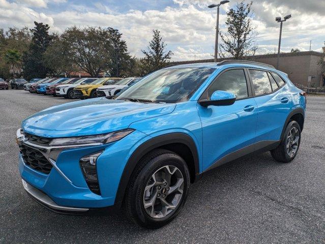 new 2025 Chevrolet Trax car, priced at $25,579