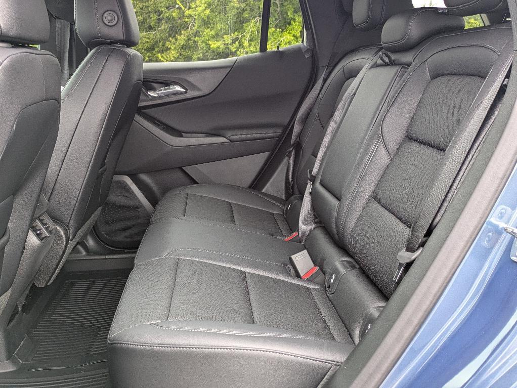 new 2026 Chevrolet Equinox car, priced at $30,810