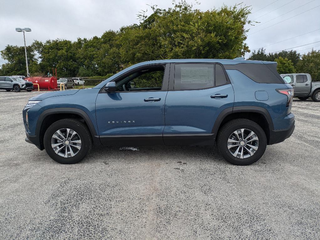 new 2026 Chevrolet Equinox car, priced at $30,810