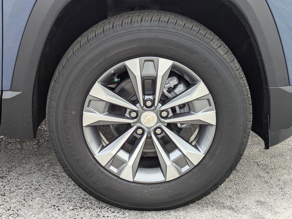 new 2026 Chevrolet Equinox car, priced at $30,810