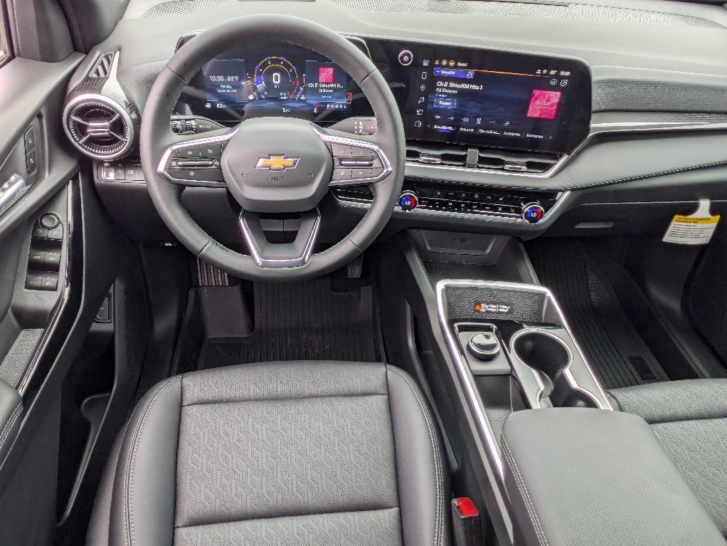new 2026 Chevrolet Equinox car, priced at $30,810