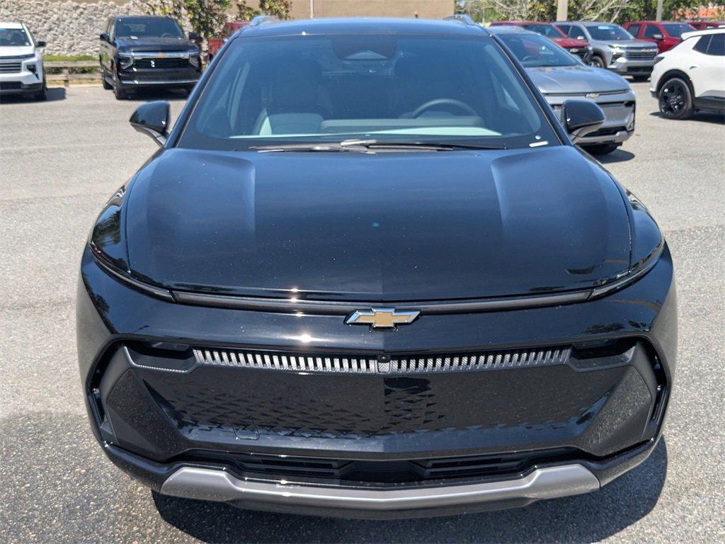new 2025 Chevrolet Equinox EV car, priced at $36,890