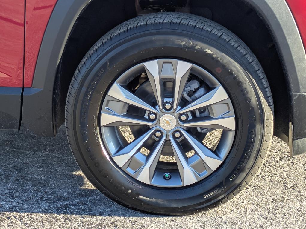 new 2026 Chevrolet Equinox car, priced at $31,305