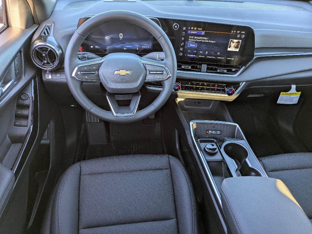 new 2026 Chevrolet Equinox car, priced at $31,305