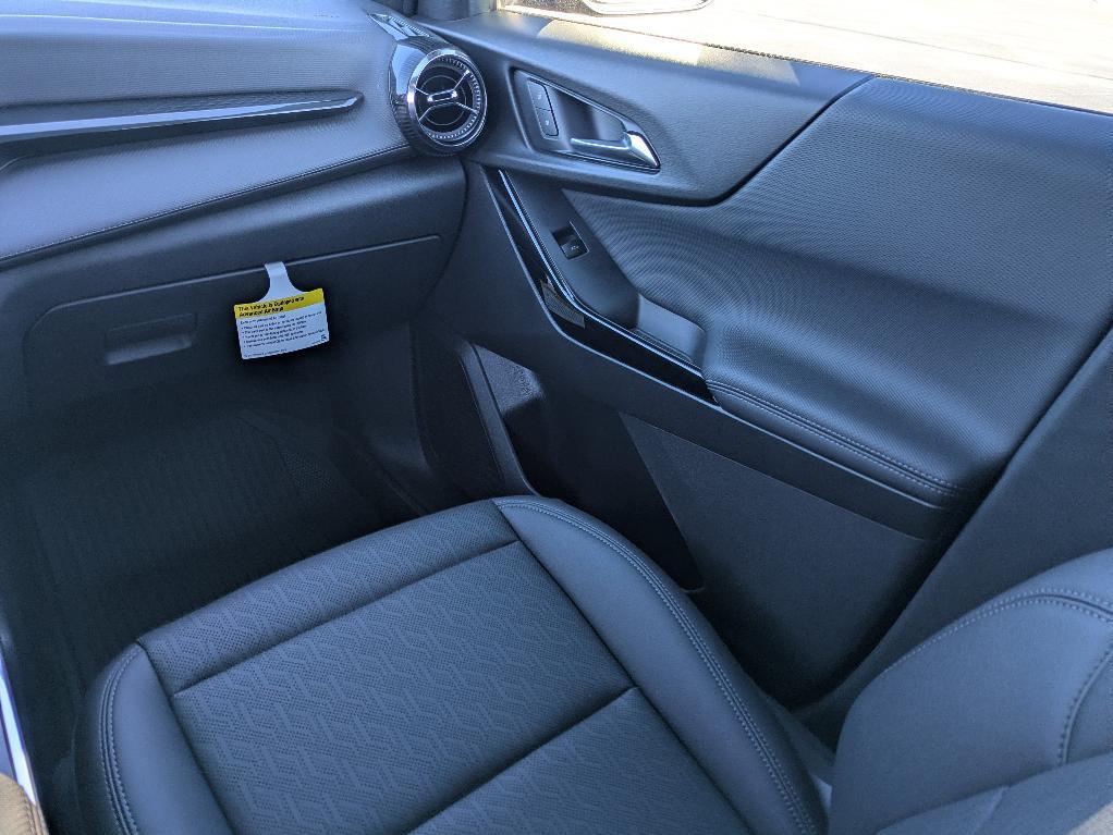 new 2026 Chevrolet Equinox car, priced at $31,305