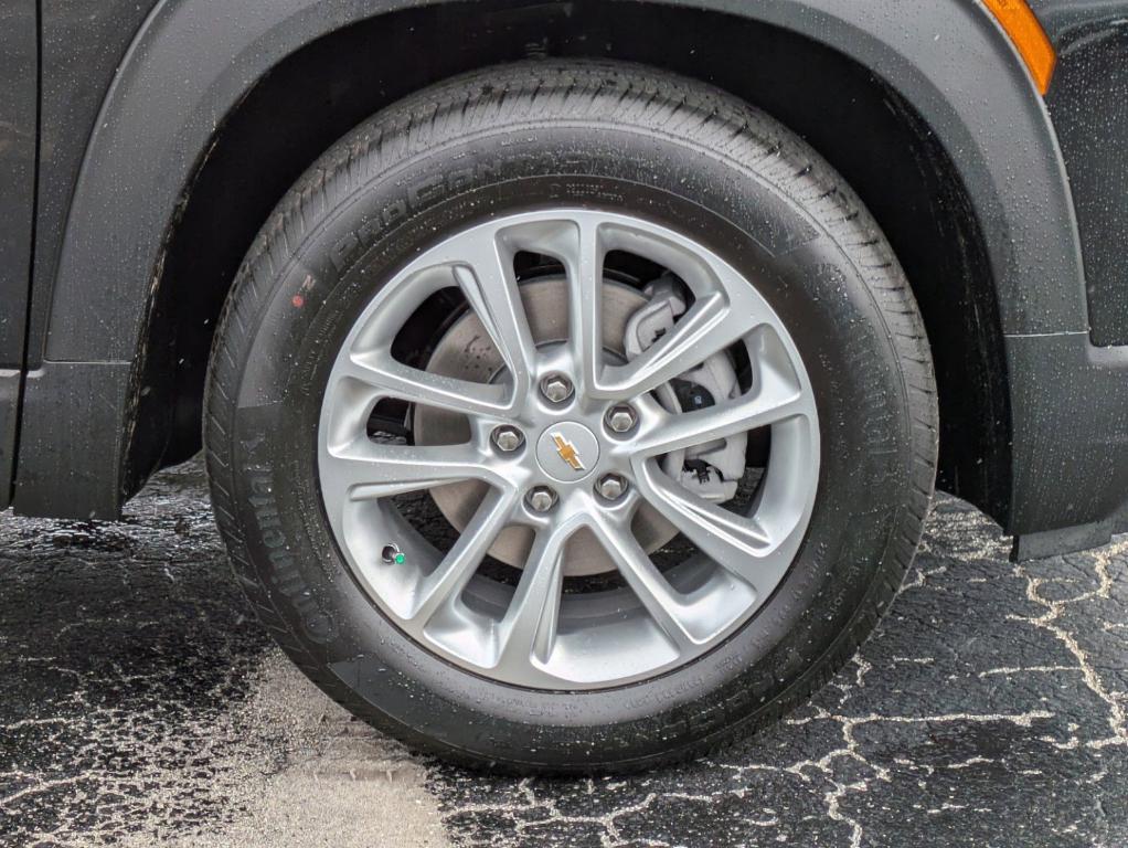 new 2025 Chevrolet TrailBlazer car, priced at $24,180
