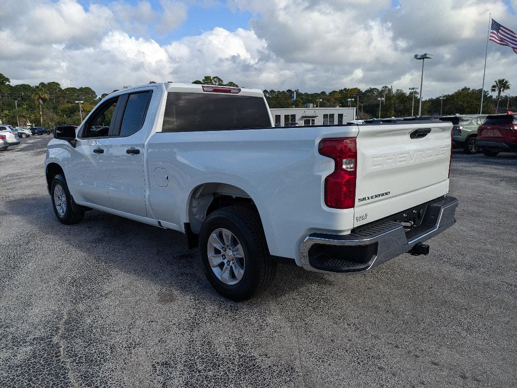 new 2026 Chevrolet Silverado 1500 car, priced at $39,570