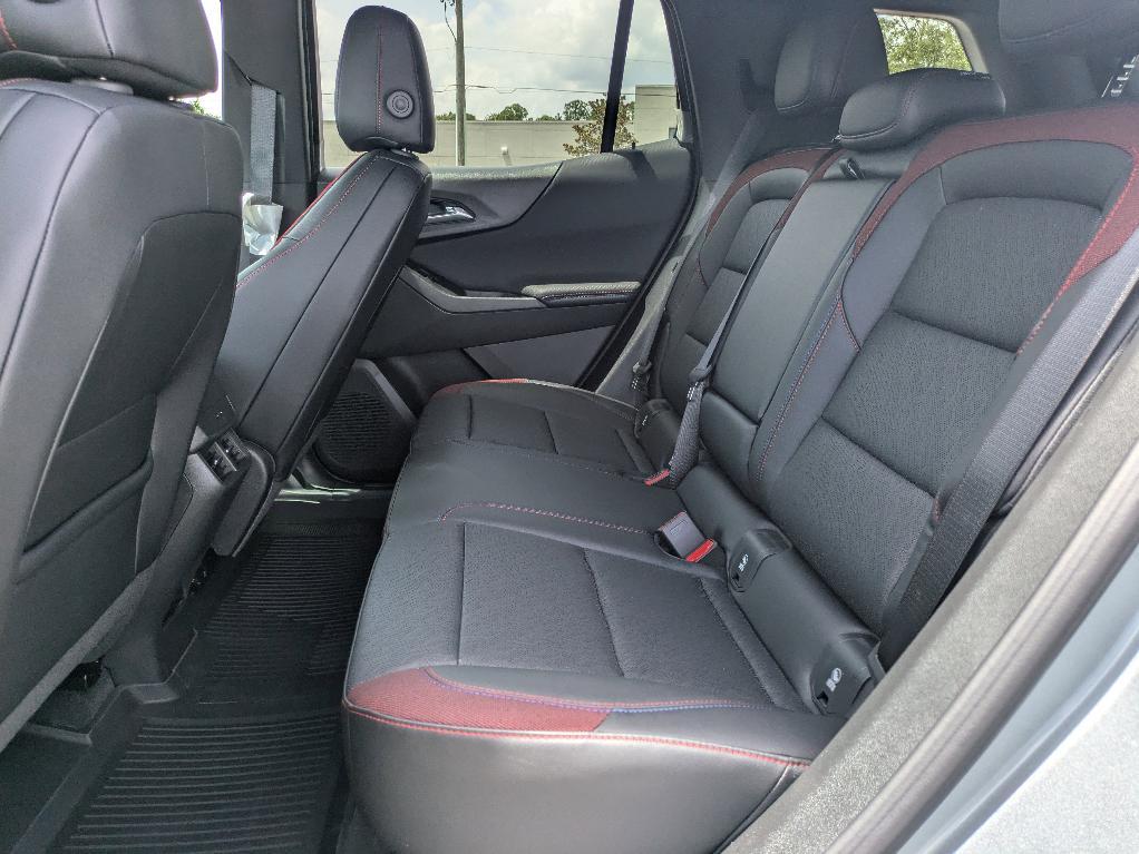 new 2026 Chevrolet Equinox car, priced at $33,190