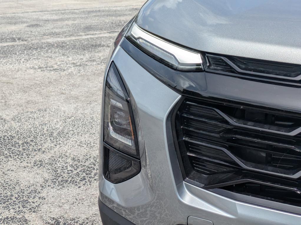 new 2026 Chevrolet Equinox car, priced at $33,190