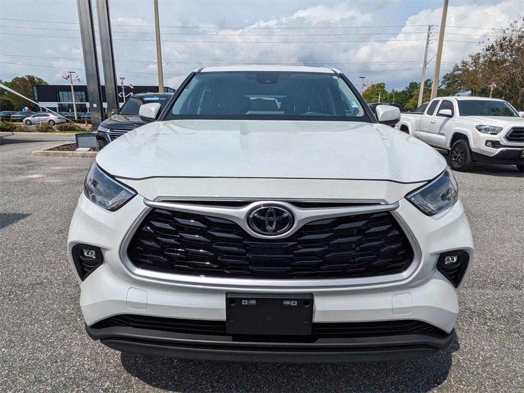 used 2023 Toyota Highlander car, priced at $33,985