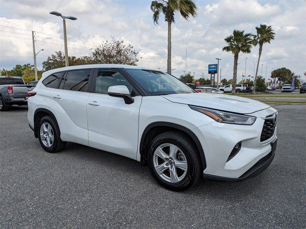 used 2023 Toyota Highlander car, priced at $33,985