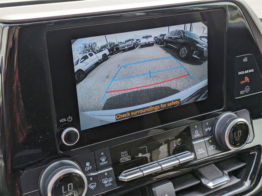 used 2023 Toyota Highlander car, priced at $33,985