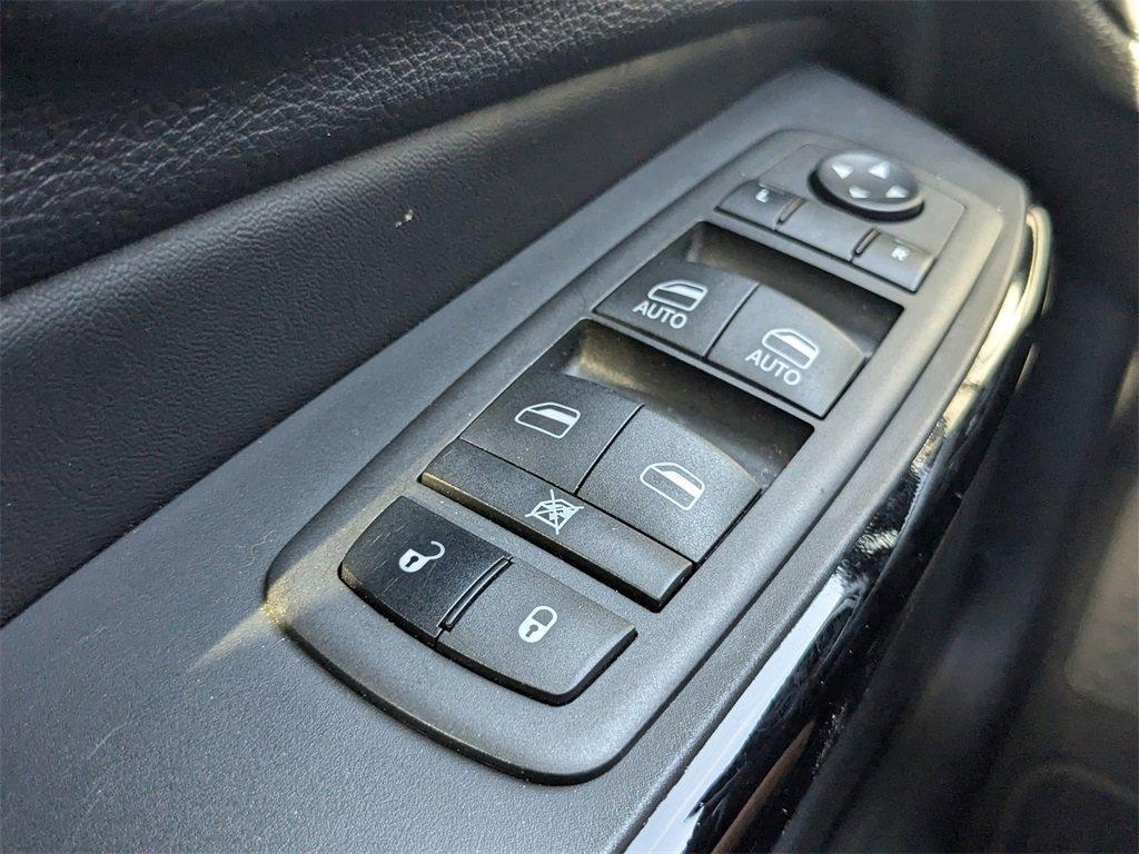 used 2023 Jeep Cherokee car, priced at $21,689