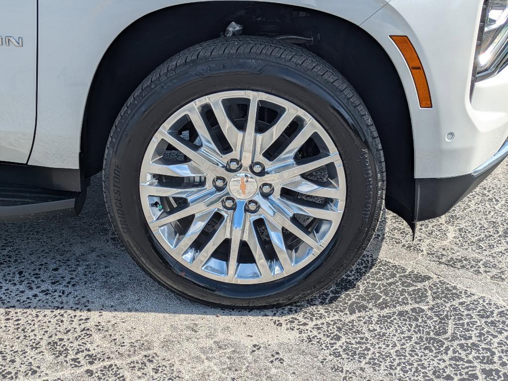 new 2025 Chevrolet Suburban car, priced at $80,455