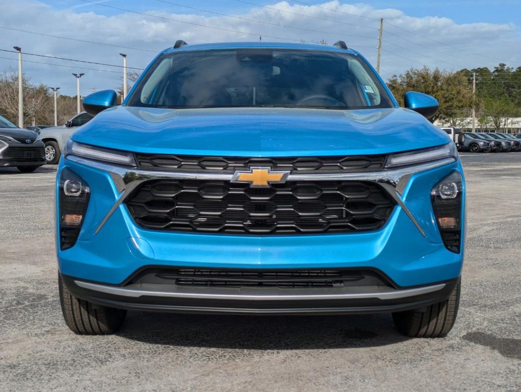 new 2025 Chevrolet Trax car, priced at $24,880