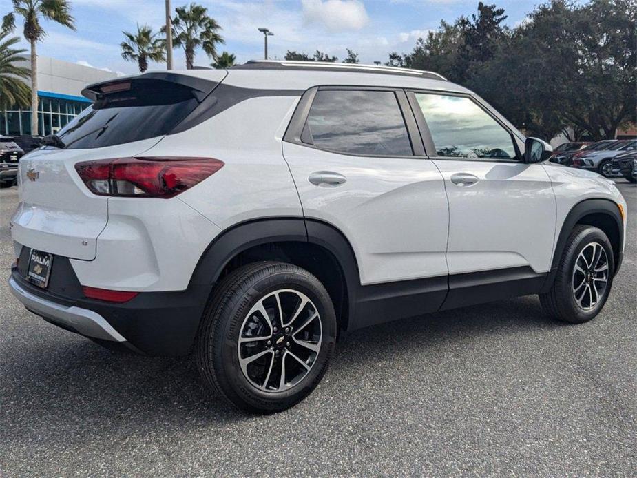 new 2025 Chevrolet TrailBlazer car, priced at $27,740