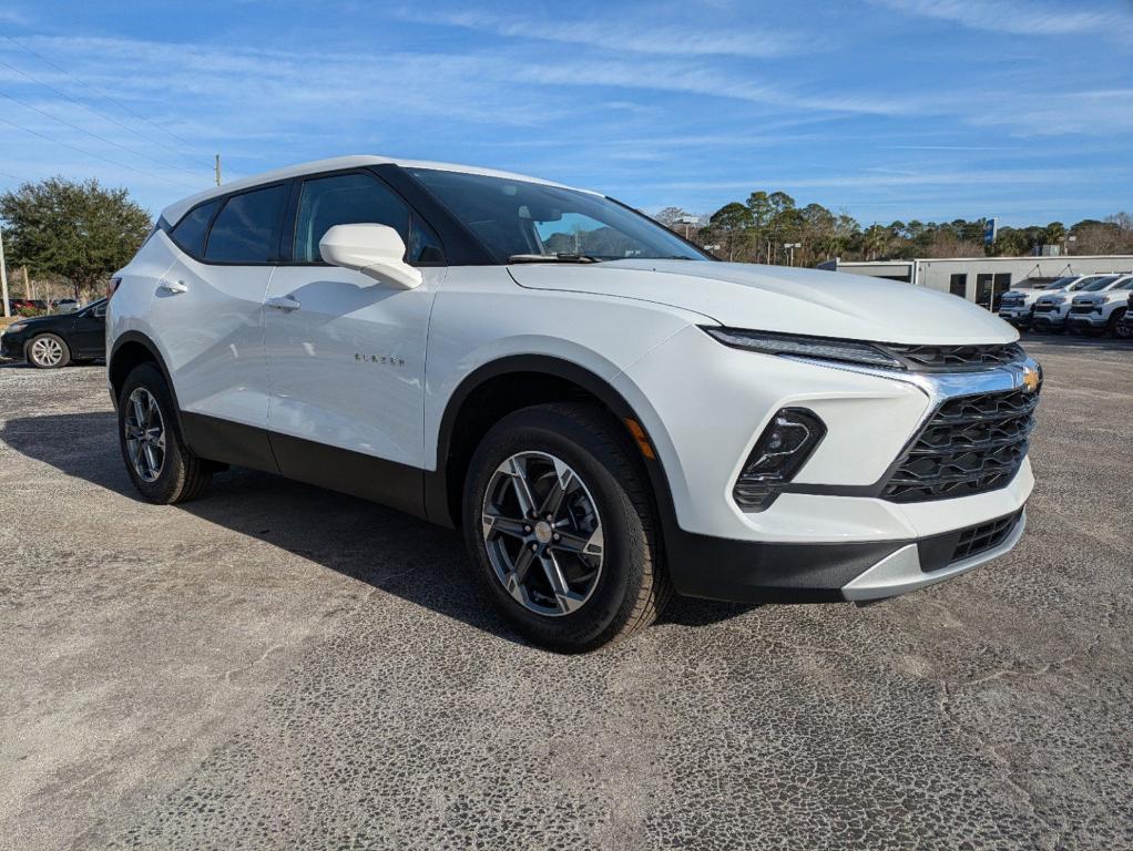 new 2025 Chevrolet Blazer car, priced at $34,135