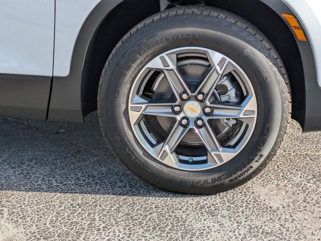 new 2025 Chevrolet Blazer car, priced at $34,135