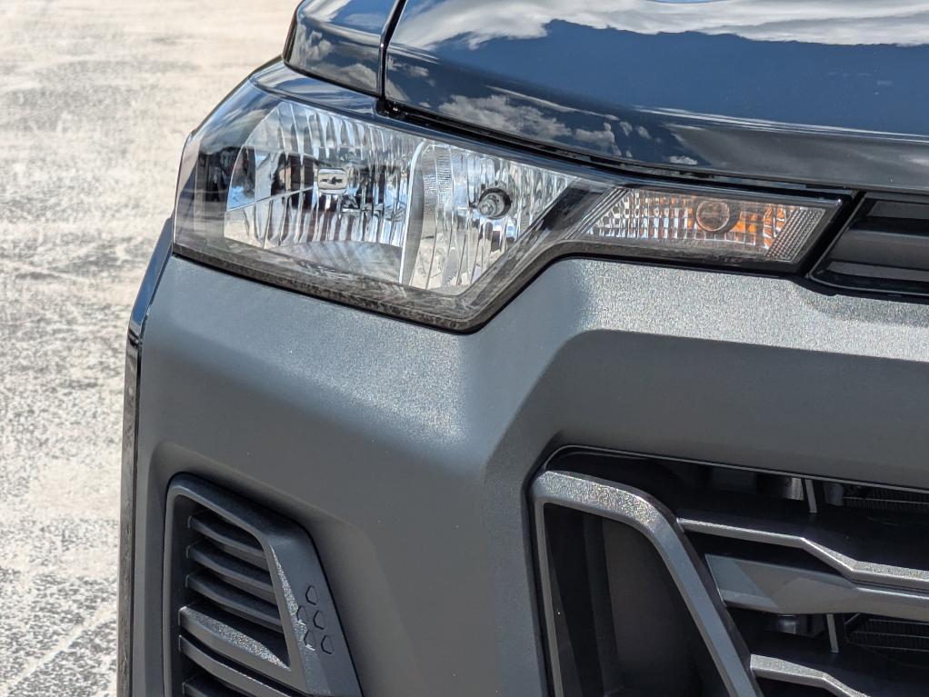 new 2025 Chevrolet Colorado car, priced at $33,960