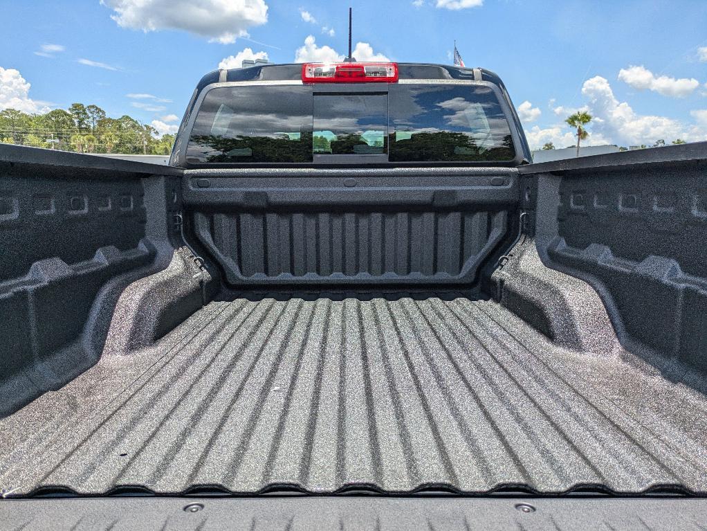 new 2025 Chevrolet Colorado car, priced at $33,960