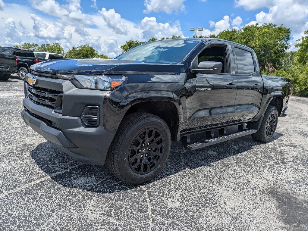 new 2025 Chevrolet Colorado car, priced at $33,960