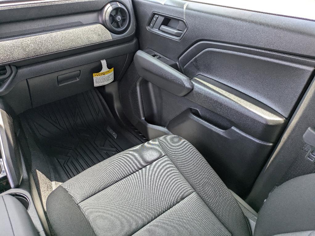 new 2025 Chevrolet Colorado car, priced at $33,960