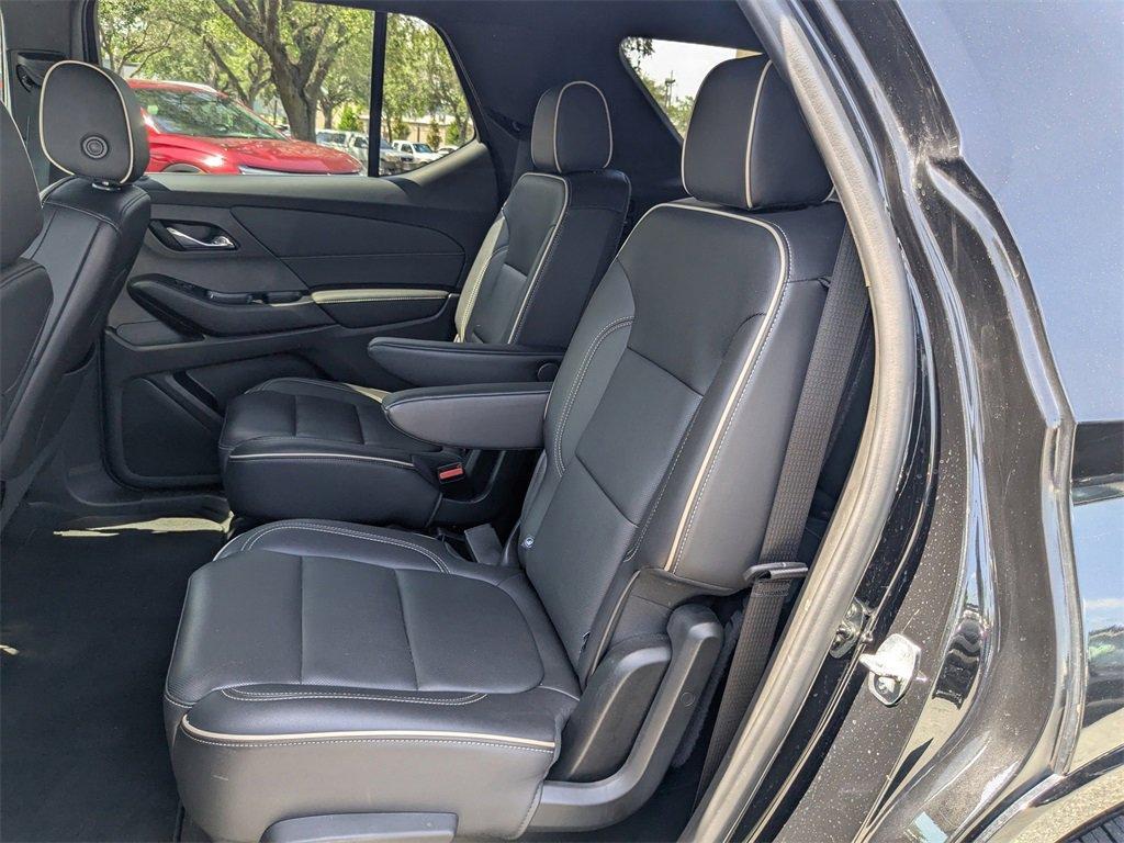 used 2022 Chevrolet Traverse car, priced at $32,889