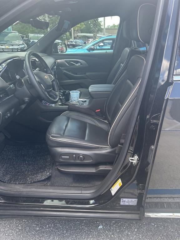 used 2023 Chevrolet Traverse car, priced at $39,590