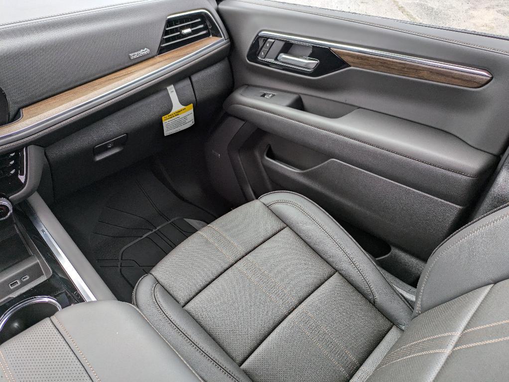new 2025 Chevrolet Tahoe car, priced at $78,070