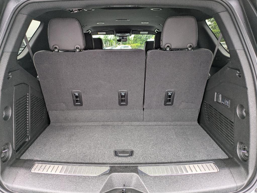 new 2025 Chevrolet Tahoe car, priced at $78,070